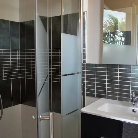 Saint Vincent 3* אז'ן