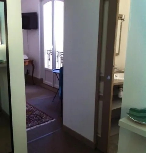 בית הארחה Saint Vincent אז'ן