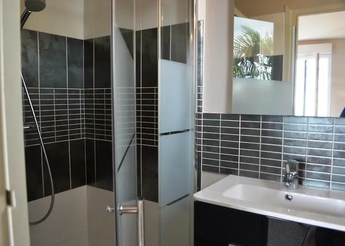 Saint Vincent 3* אז'ן